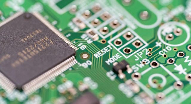 情報資産を脅威から守るSecurity Operation Center進化と組織防衛の最前線 情報資産を脅威から守るSecurity Operation Center進化と組織防衛の最前線